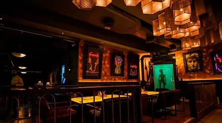 Seating Area of Molecule Air Bar