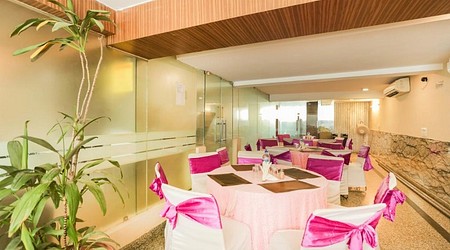 Seating Area of Treebo Balsons International