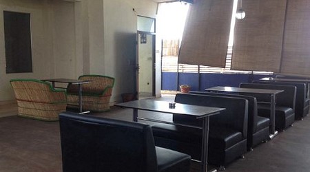 selfie lounge and bar a perfect corporate party place