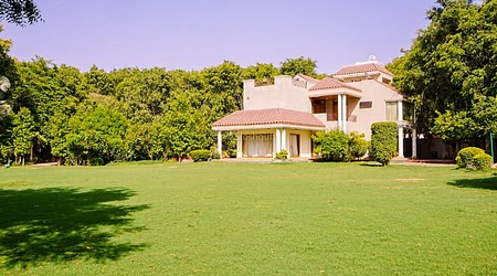Farmhouse 6161 | Farmhouse in Chattarpur, Delhi