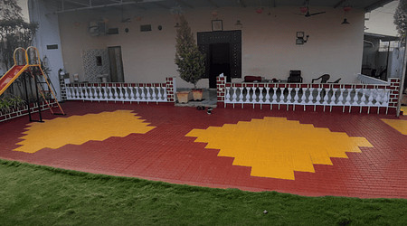 Theme Party at Farmhouse 4551