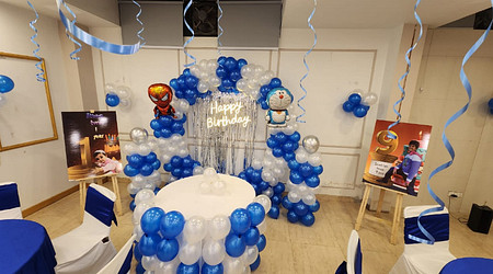 Theme Party at Hotel Square