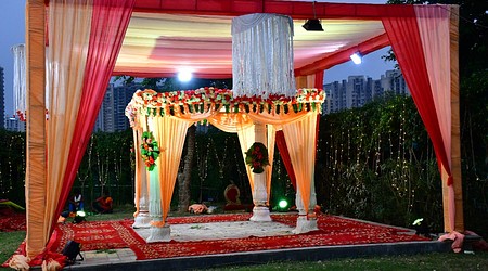 Theme Party at Signature Banquet & Party Lawn