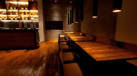 tiffin bar - holiday inn and suites a perfect corporate party place
