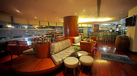tipplers lounge - four points by sheraton a perfect corporate party place