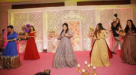 Dancing Pheras Greater Noida