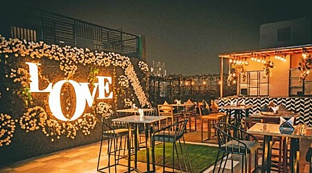 Troy Lounge and Bar | Restaurants in Punjabi Bagh, Delhi