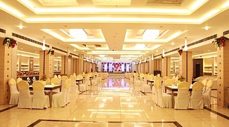 Le Grand banquet | Banquet Halls in Rohtak Road, Delhi