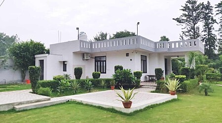 Farmhouse 303 | Farmhouse in Kapashera, Delhi