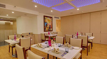 Golden Tulip | Banquet Halls in Hari Nagar, Delhi