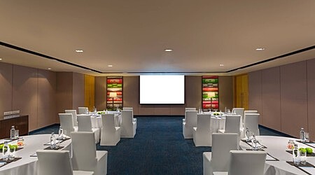 Hibiscus Meeting Room - Fairfield by Marriott | Corporate Meeting Halls in Rajajinagar, Bangalore