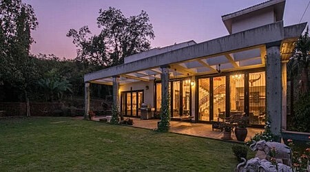 Farm 4252 | Farmhouse in Vasundhara, Ghaziabad