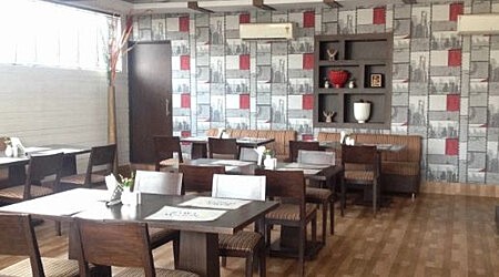 Couter | Restaurant in New Market, Kolkata