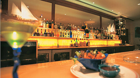 Lounge - Taj Wellington Mews | Restaurant in Colaba, Mumbai