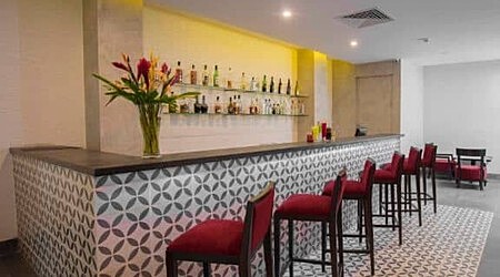 Manhattan | Restaurant in Lavelle Road, Bangalore