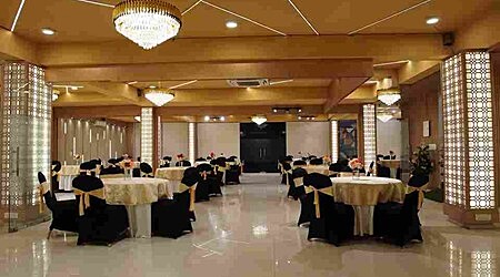 Hotel Golf View Sakura | Banquet Halls in Sector 43, Gurgaon