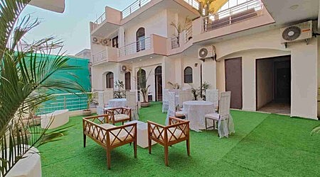 House 231 | Villas in Chattarpur, Delhi