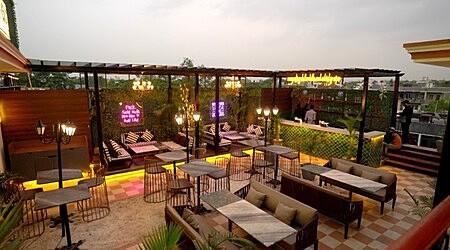 Pllatos Air Bar | Restaurants in Vasant Kunj, Delhi