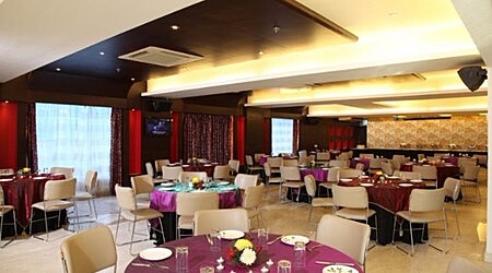 Treehouse Queens Pearl Hotel | Banquet Halls in Rajiv chowk, Gurgaon