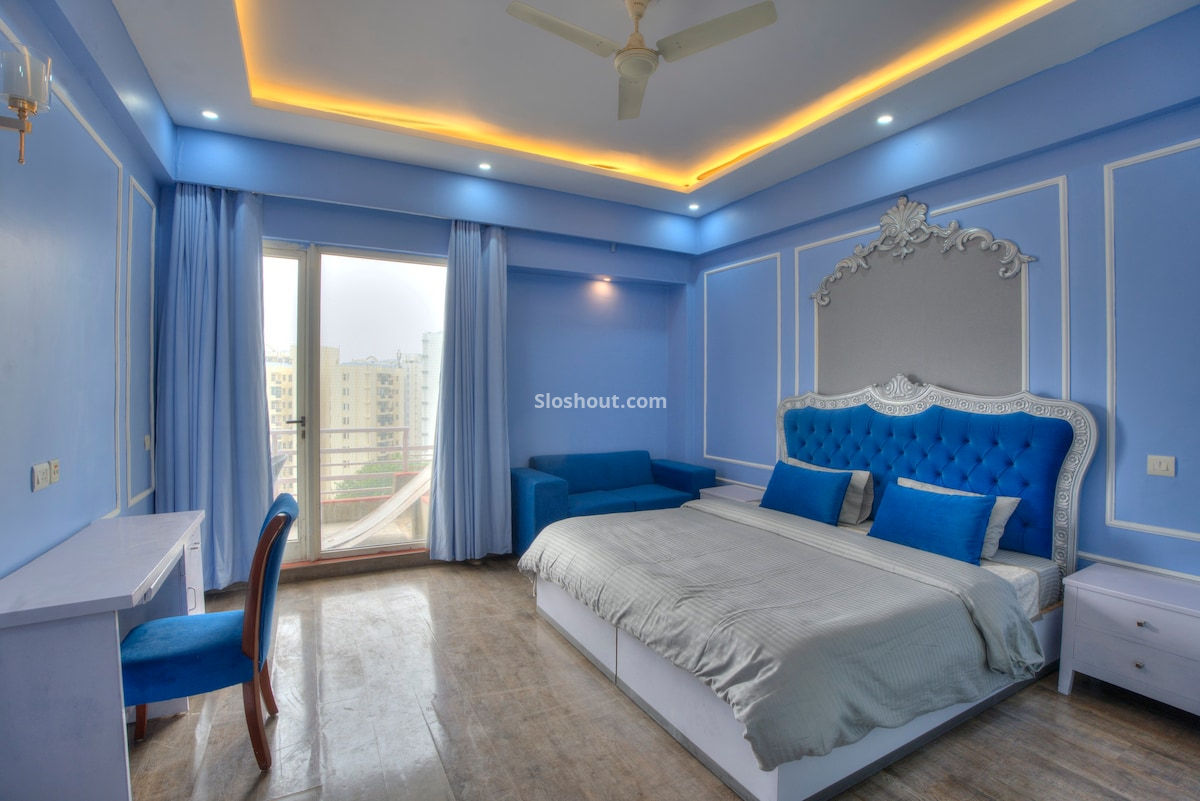 Interior Decor of Villa 998