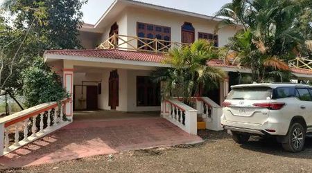 Farmhouse 5954 PU Hinjewadi Main Road