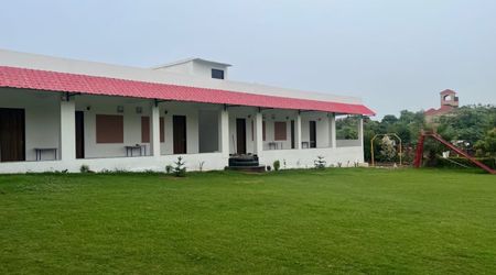 D1 Farmhouse Aravali Retreat