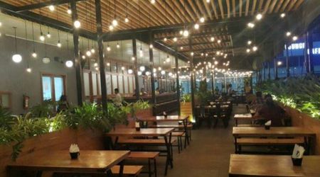 Jonky Cafe And Brewery Hinjawadi