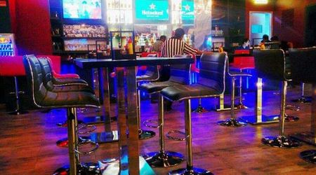 Underdoggs Sports Bar And Grill Gomti Nagar