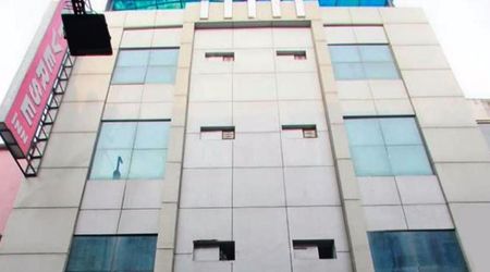 Hotel Universe Inn Karol Bagh