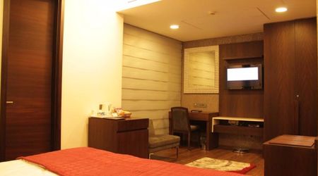 The Nanee Suites Jasola