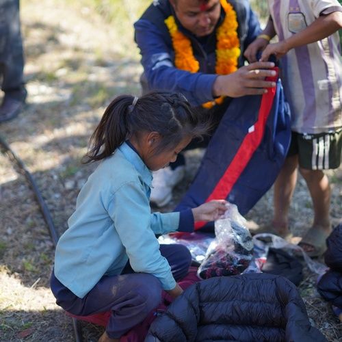 धादिङ | जाडोमा न्यानो कपडा वितरण कार्यक्रम – २०८२ - photo 58