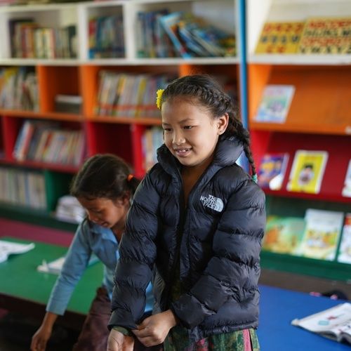 धादिङ | जाडोमा न्यानो कपडा वितरण कार्यक्रम – २०८२ - photo 25