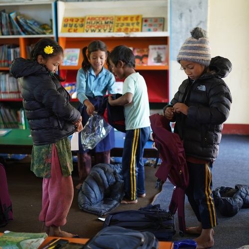 धादिङ | जाडोमा न्यानो कपडा वितरण कार्यक्रम – २०८२ - photo 50