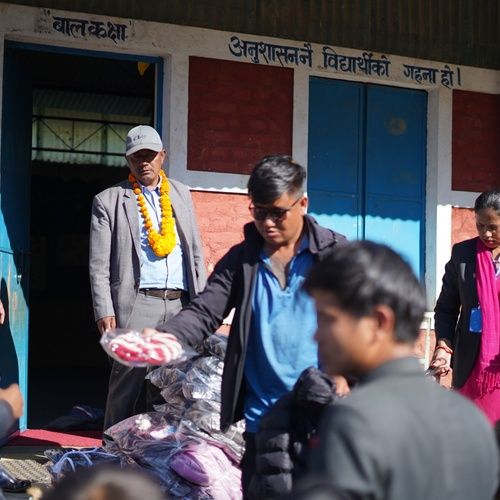 धादिङ | जाडोमा न्यानो कपडा वितरण कार्यक्रम – २०८२ - photo 146