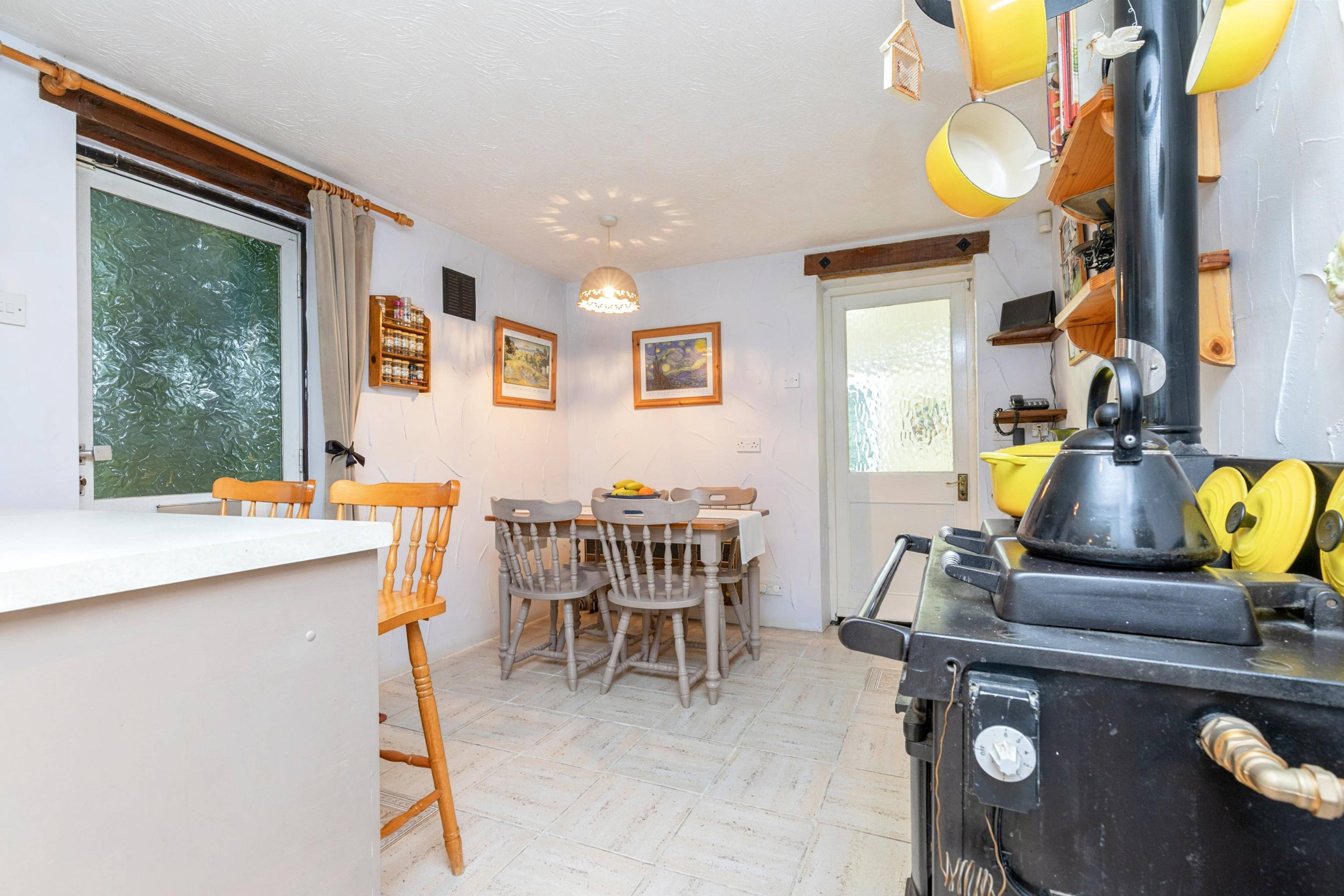 Kitchen/Breakfast