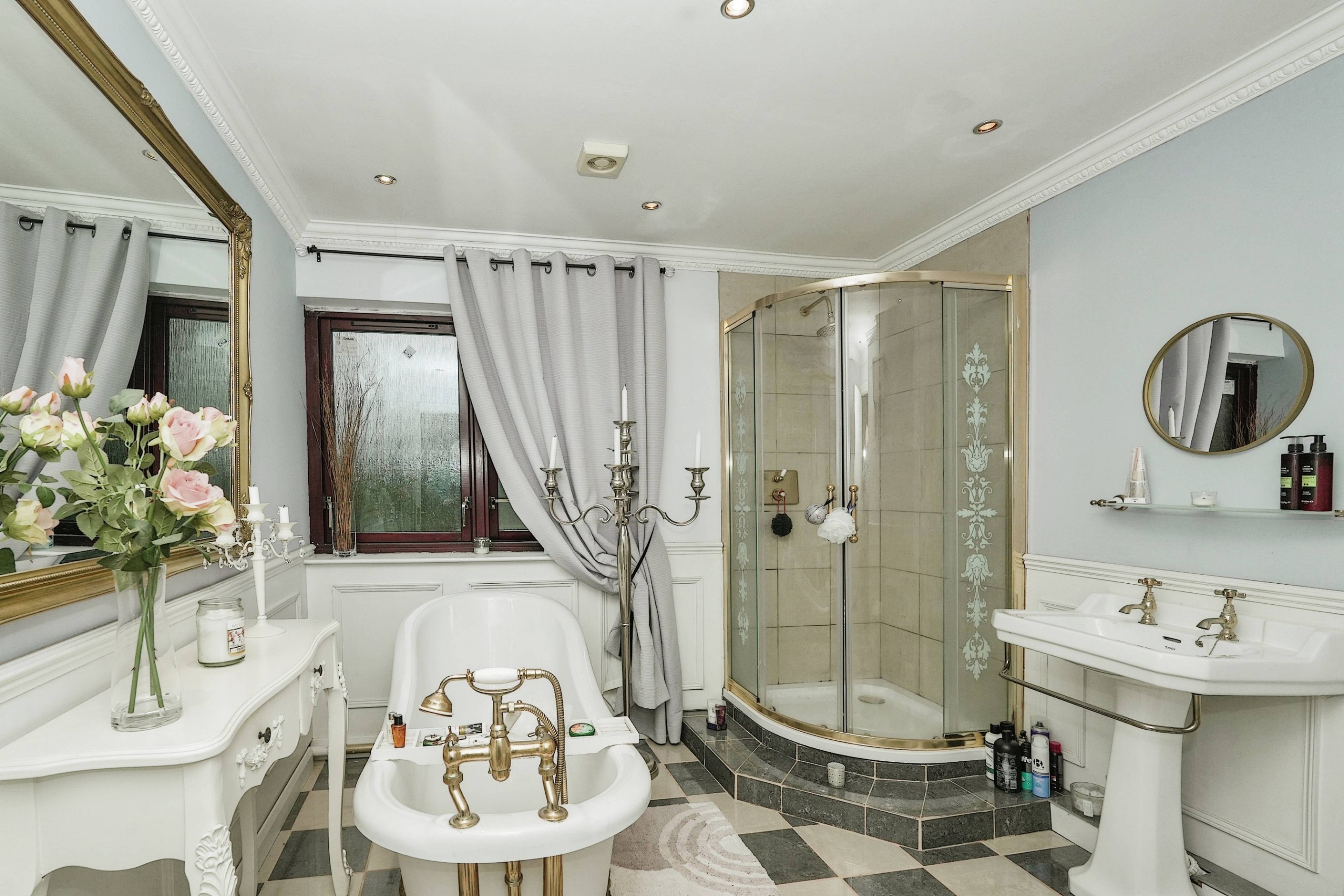 Master En-suite