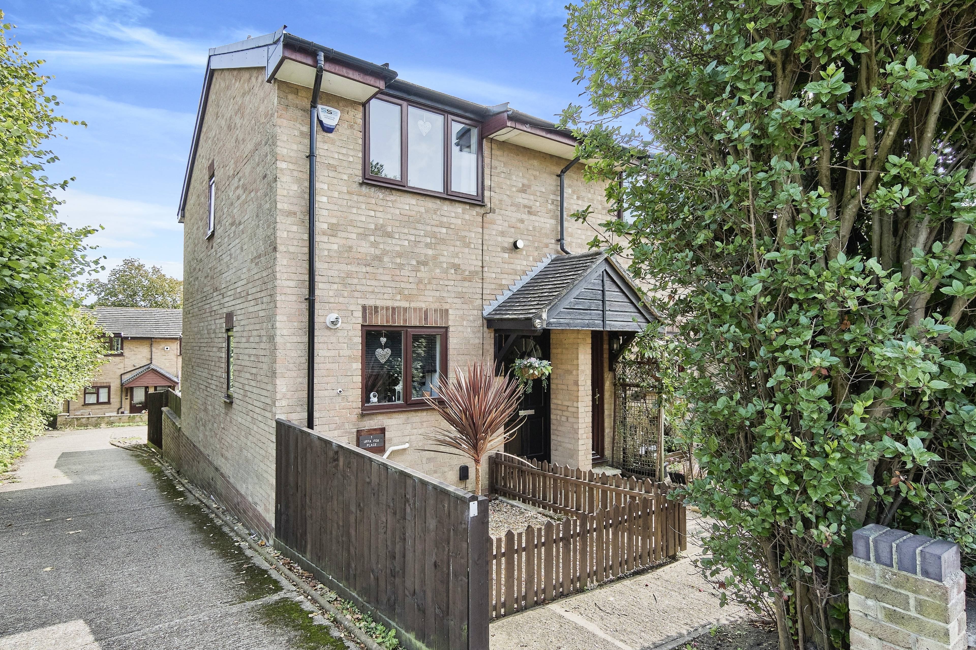 Uffa Fox Place, Cowes