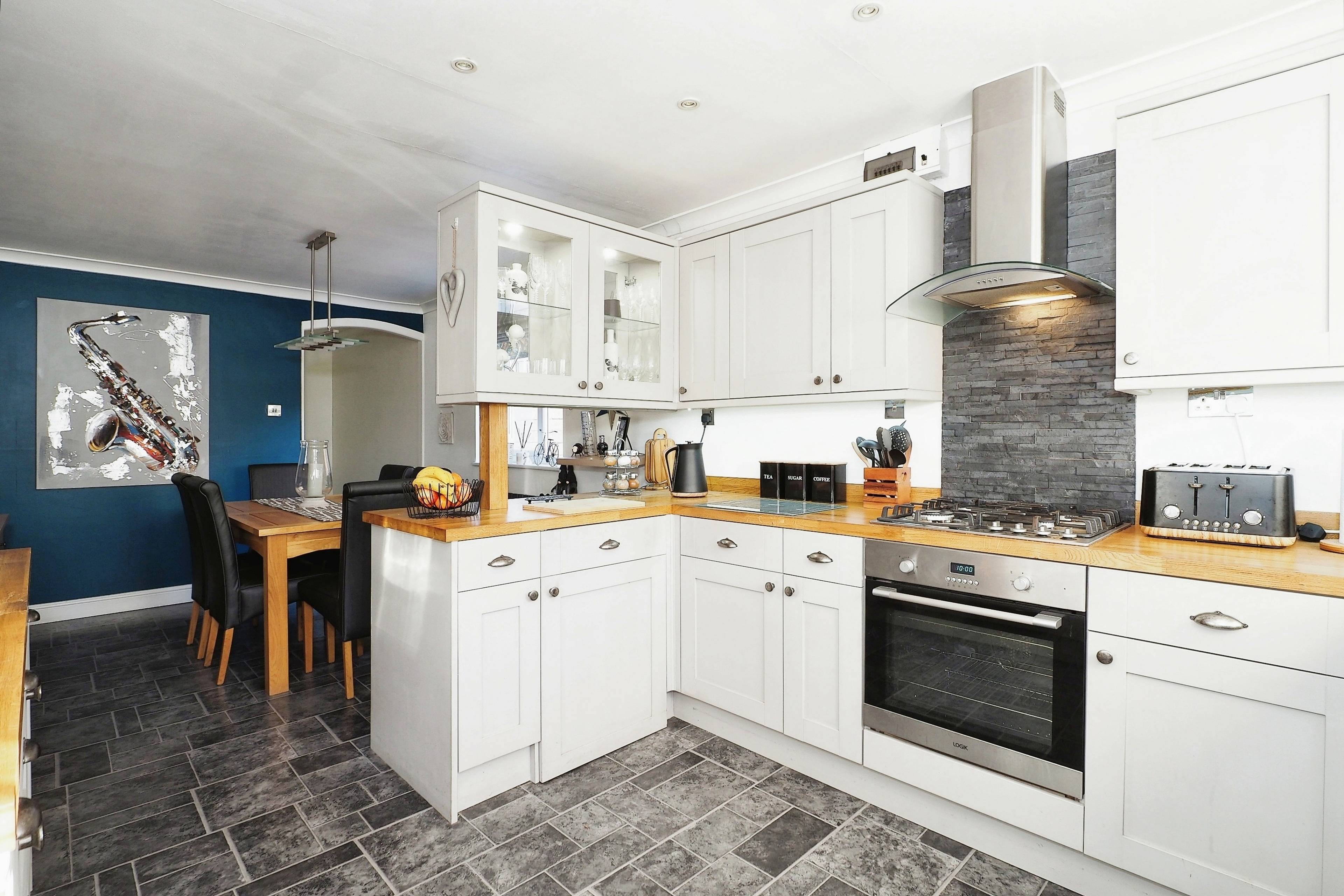 Kitchen/dining Room