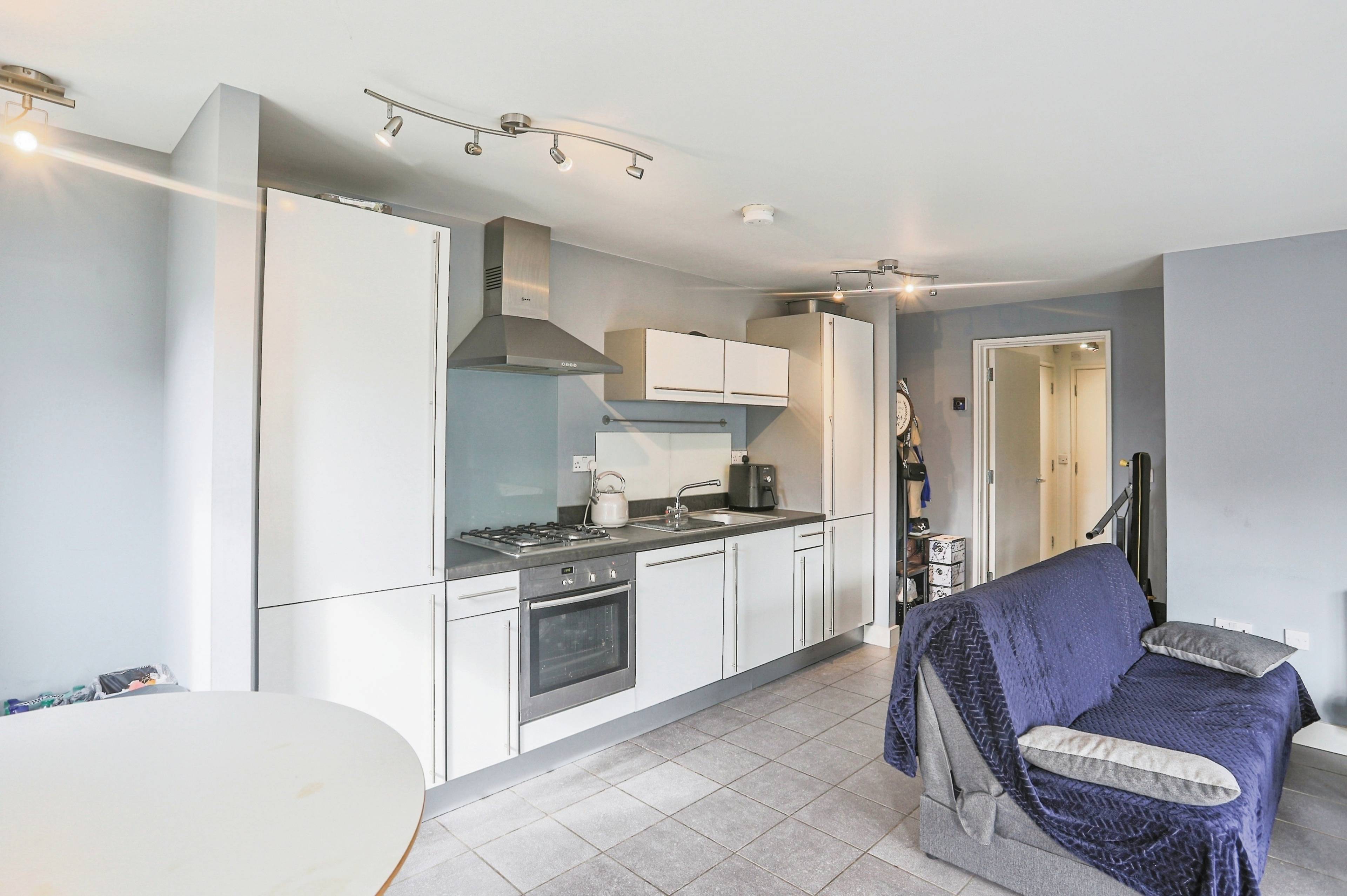 Lounge / Kitchen