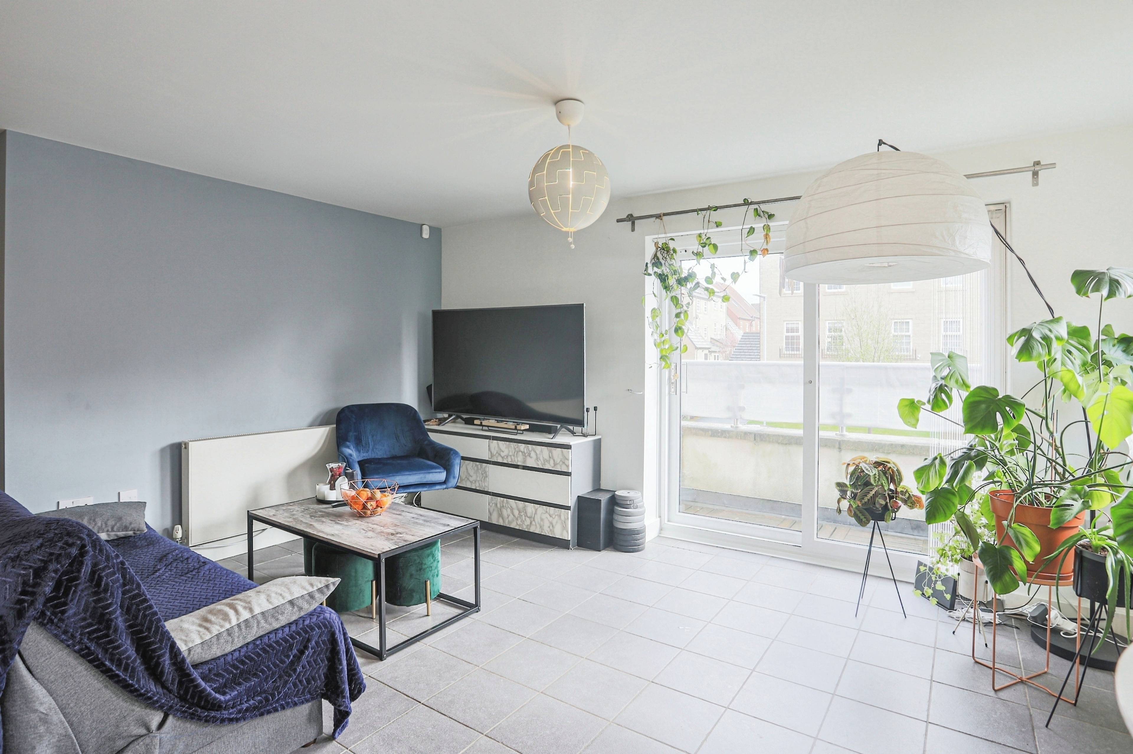 Lounge / Kitchen