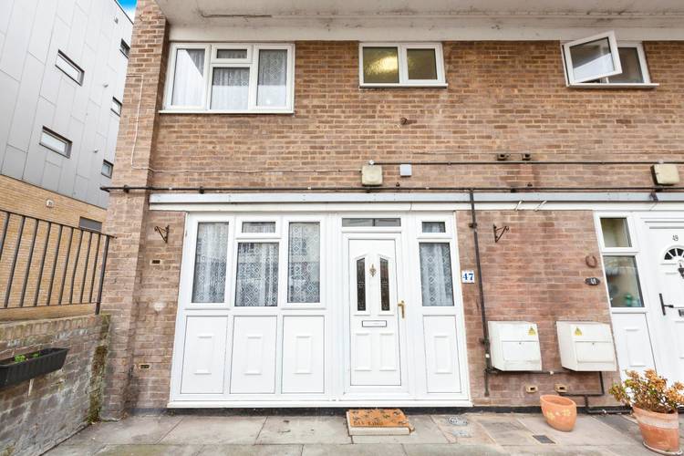 3 bedroom maisonette