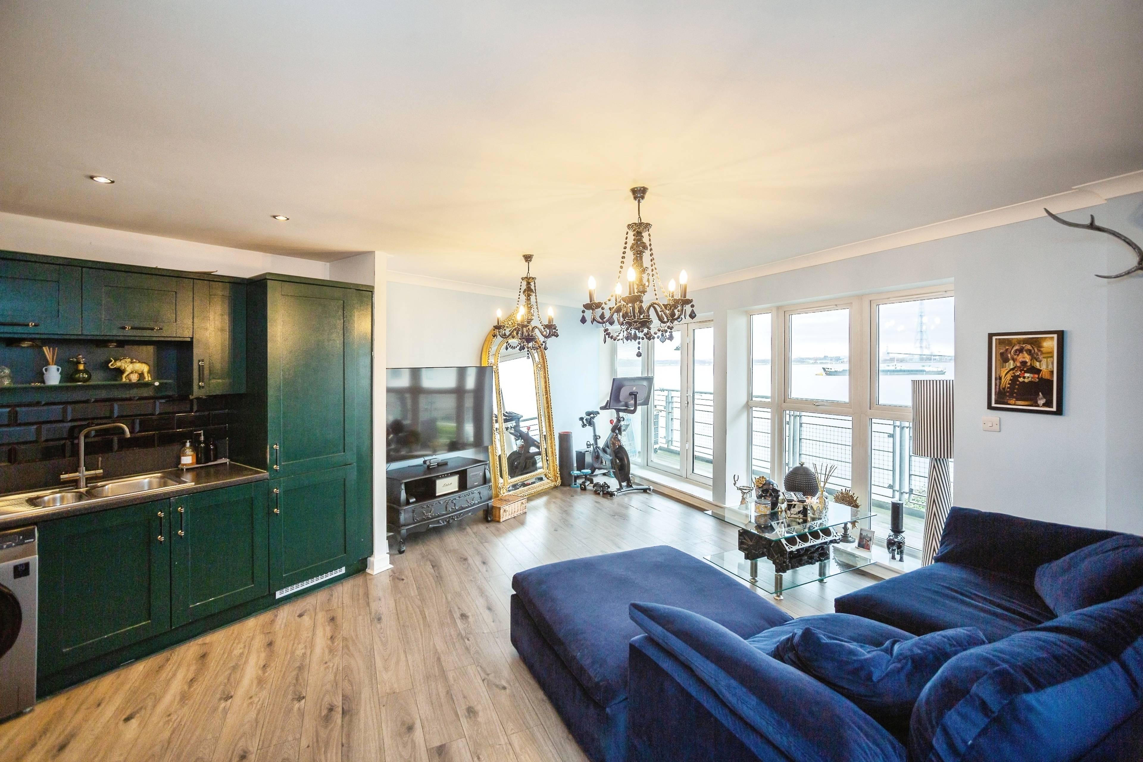 Carmichael Avenue, Greenhithe