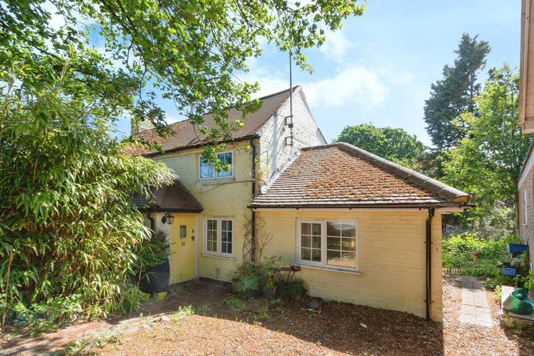 3 bedroom semi-detached house