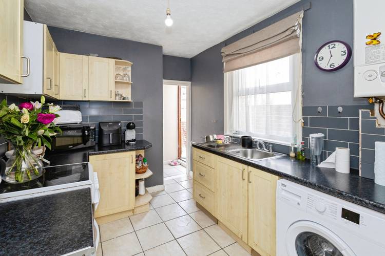 3 bedroom terraced house