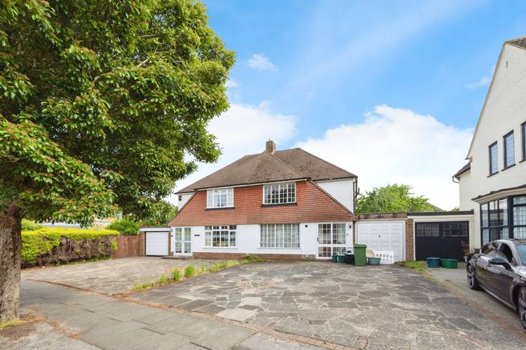 4 bedroom semi-detached house