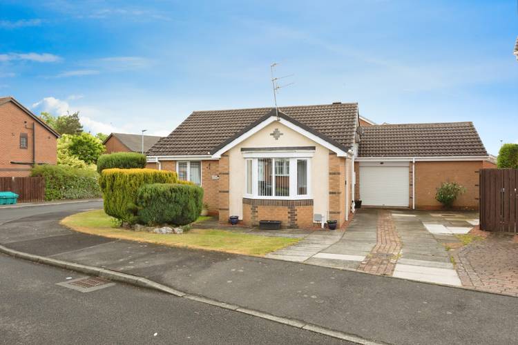 2 bedroom detached bungalow