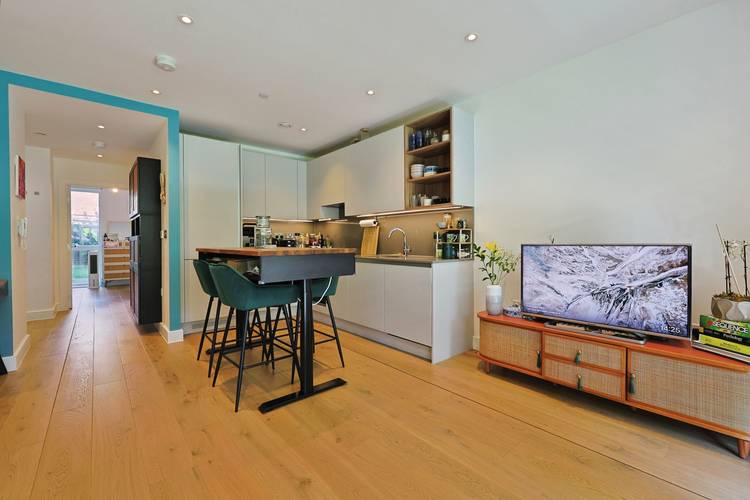 1 bedroom ground floor flat