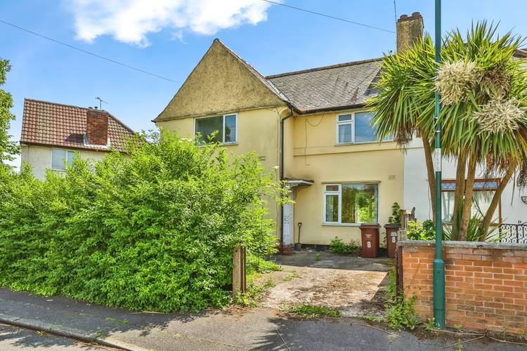 3 bedroom semi-detached house
