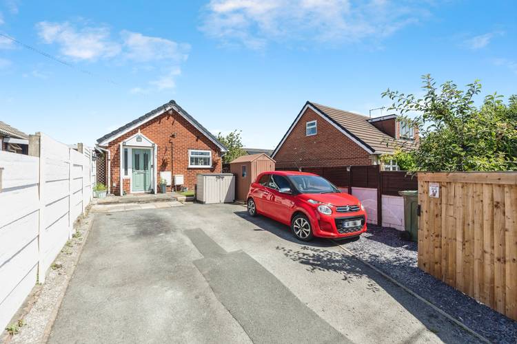 1 bedroom detached bungalow
