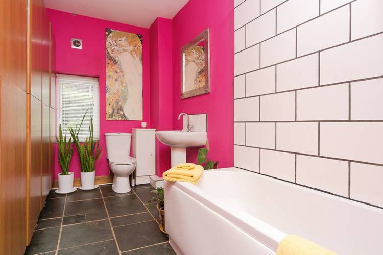 3 bedroom detached bungalow